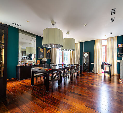 Дом на лесном участке в Бенилюксе