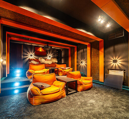 Дом на лесном участке в Бенилюксе