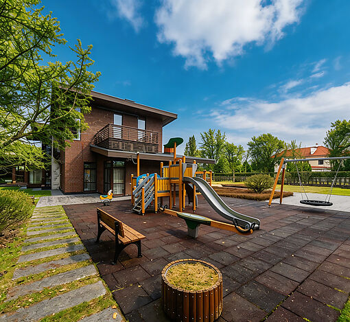 Дом на лесном участке в Бенилюксе