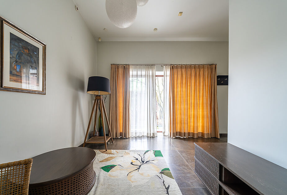 Дом на лесном участке в Бенилюксе