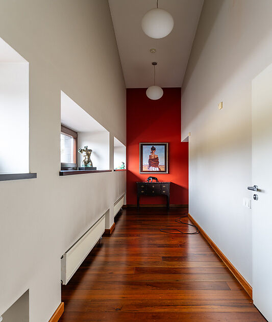 Дом на лесном участке в Бенилюксе