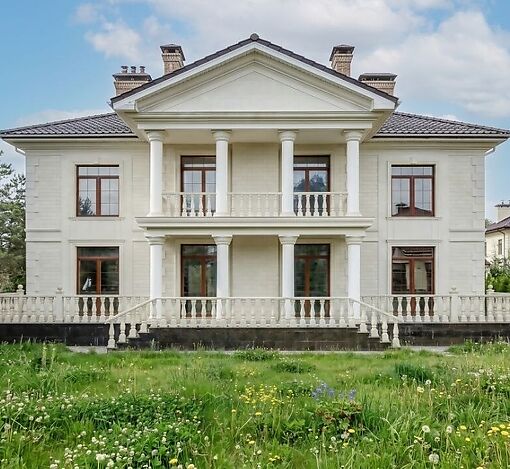 Дом под отделку в Ренессанс парке