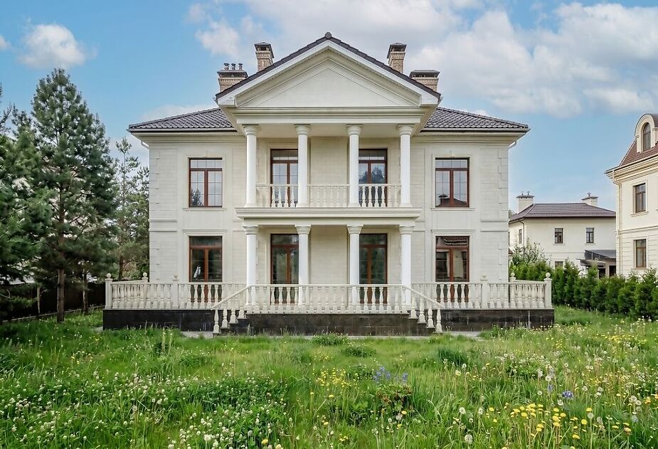 Дом под отделку в Ренессанс парке