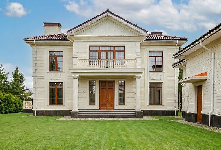 Дом под отделку в Ренессанс парке