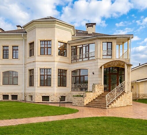 Классический дом в Княжьем озере