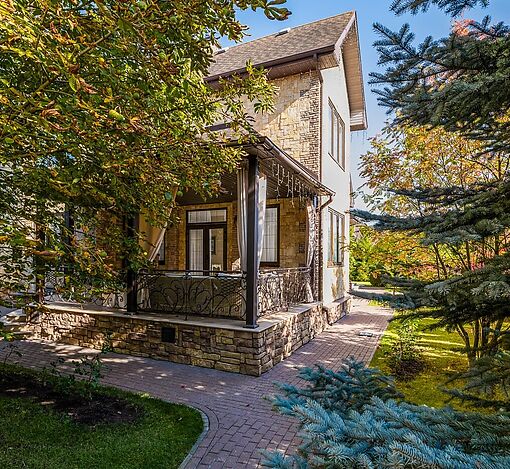 Дом с бассейном в КП Княжье озеро