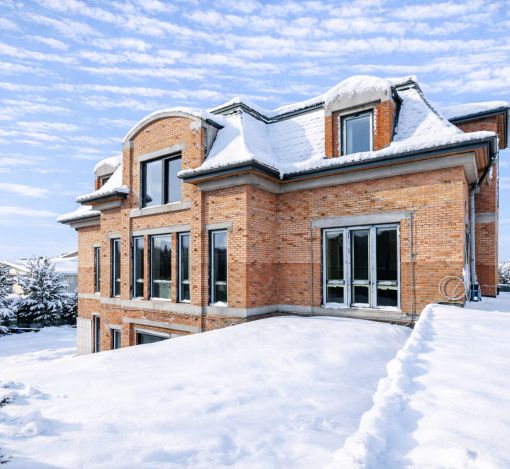 Дом под отделку в Ренессанс парк