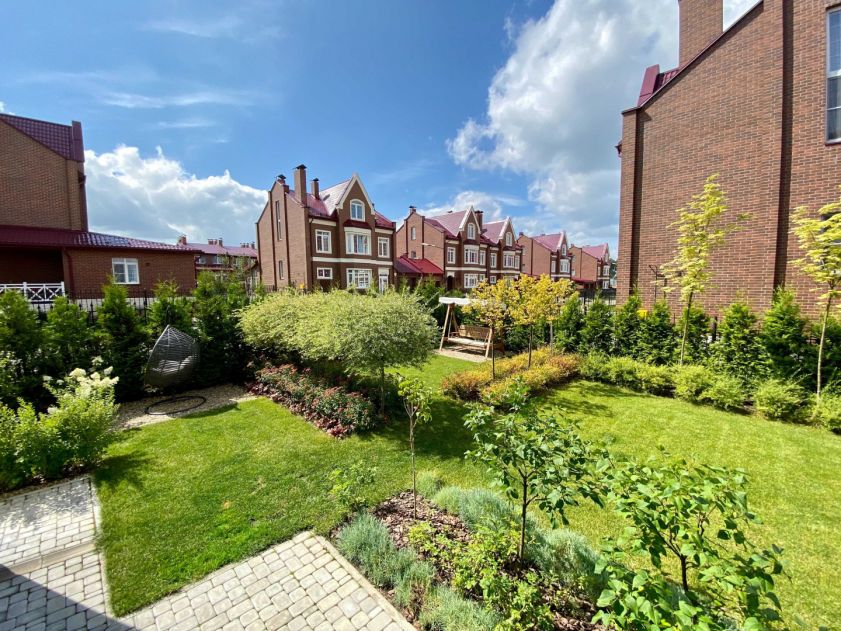 Дом без отделки в КП Британика