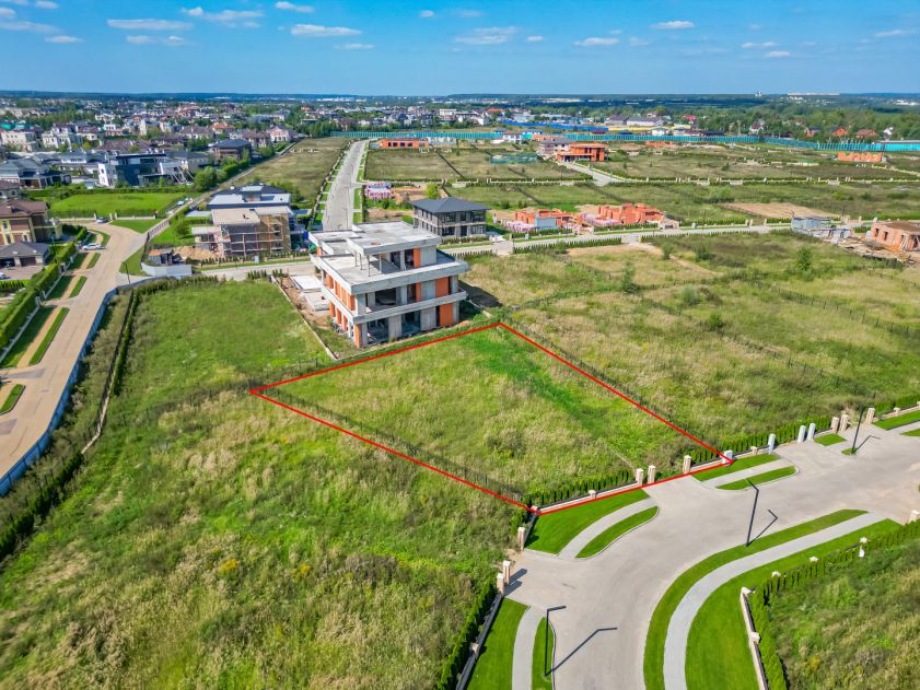 Участок в КП Миллениум Парк