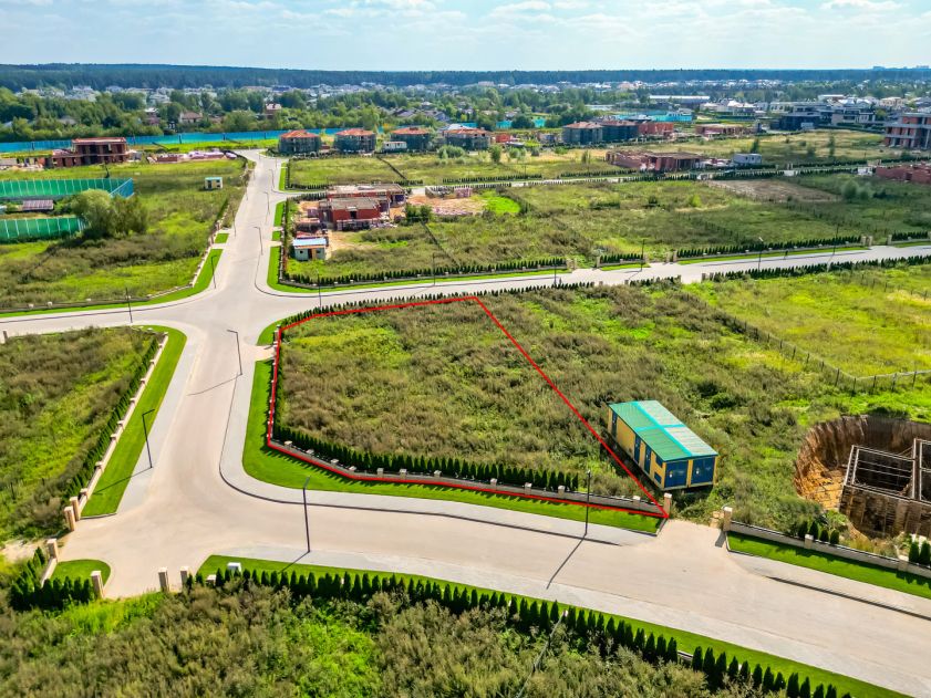 Участок в КП Миллениум Парк