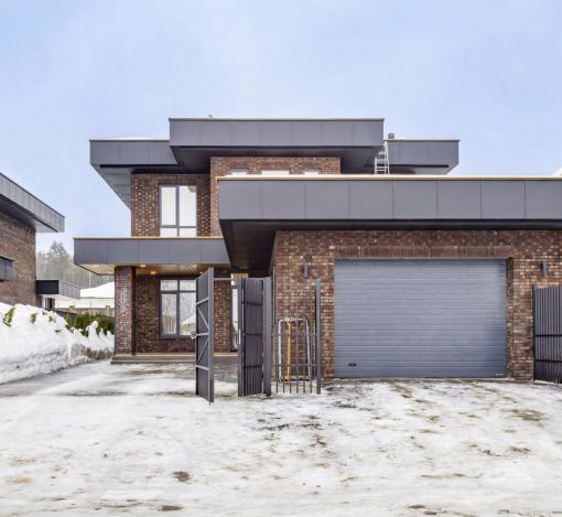 Дом у пруда в КП Русская деревня