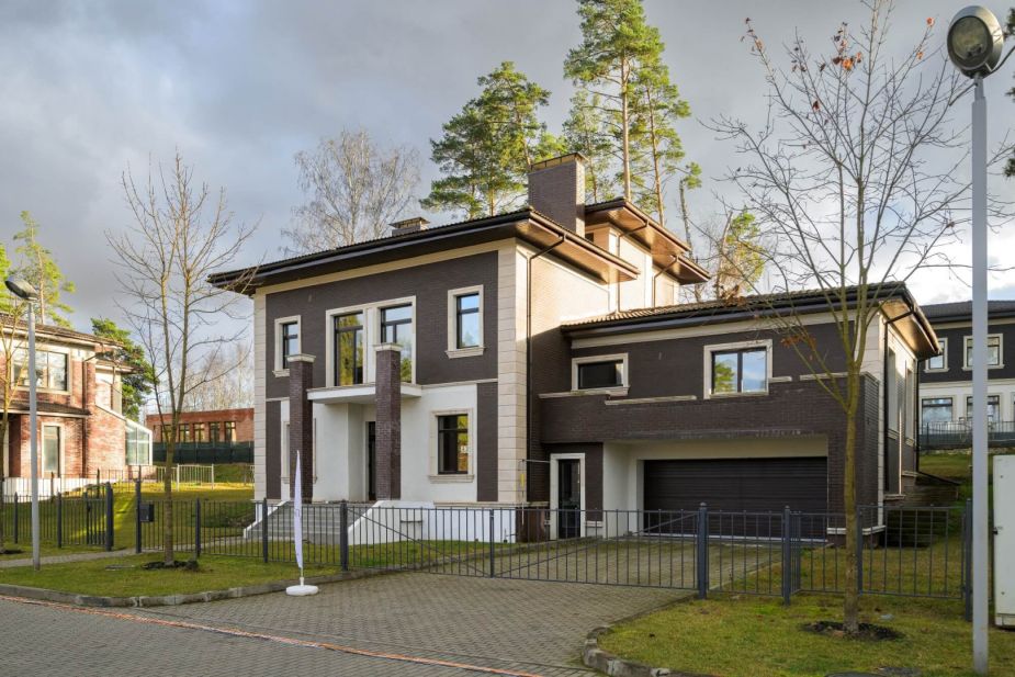 Дом в КП Петрово-дальнее