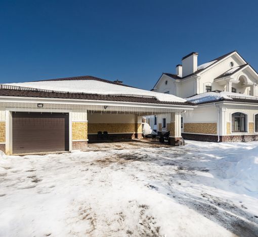 Дом с бассейном в КП Гринфилд