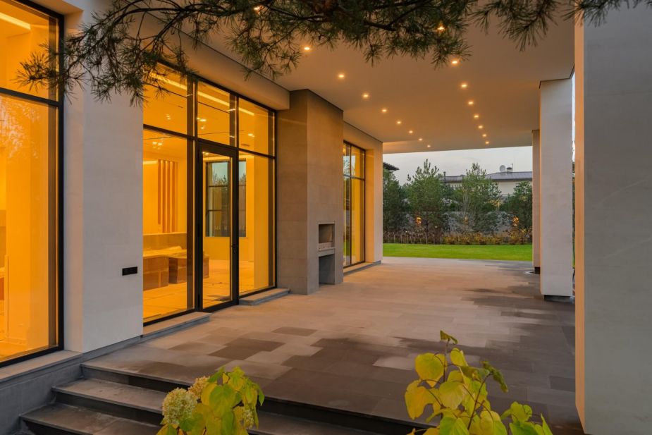 Вилла из мрамора в Николо-Урюпино