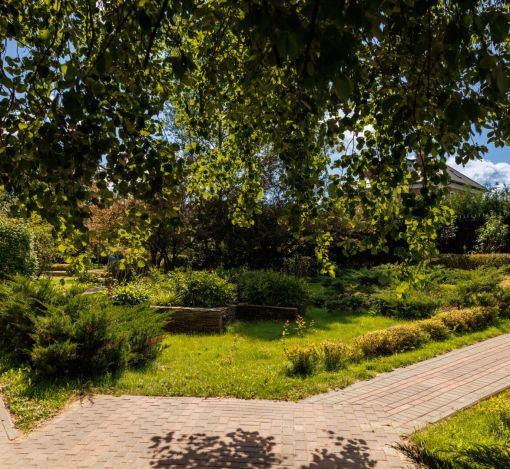 Классический дом в Славково