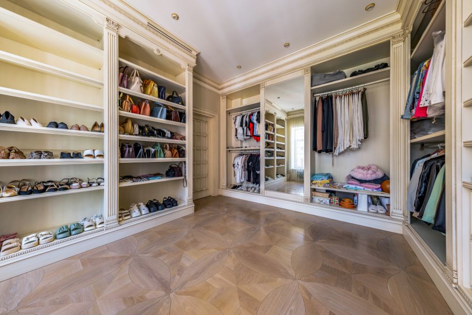 Дом с бассейном в КП ПаркВилл