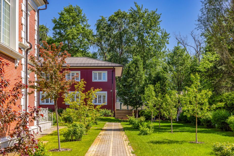 Дом с бассейном в КП ПаркВилл