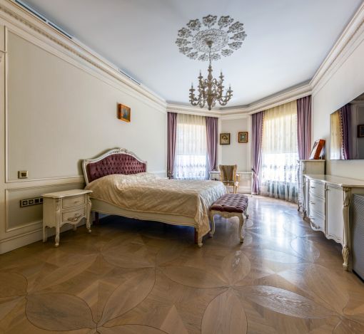 Дом с бассейном в КП ПаркВилл