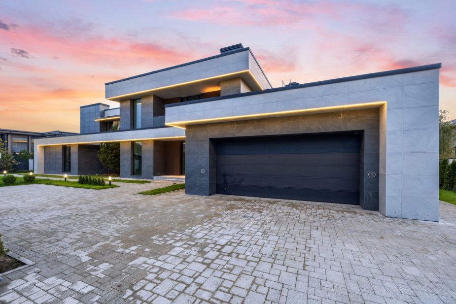 Современный дом в КП Онегино