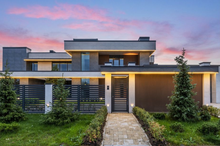 Современный дом в КП Онегино