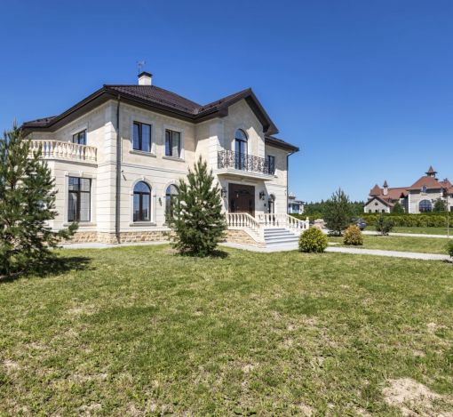 Особняк в кп Шато Соверен