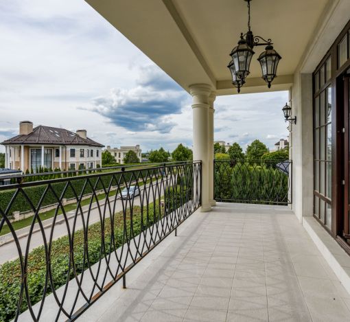 Новый дом в КП Ренессанс парк