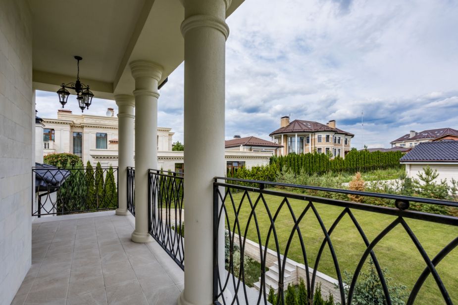 Новый дом в КП Ренессанс парк