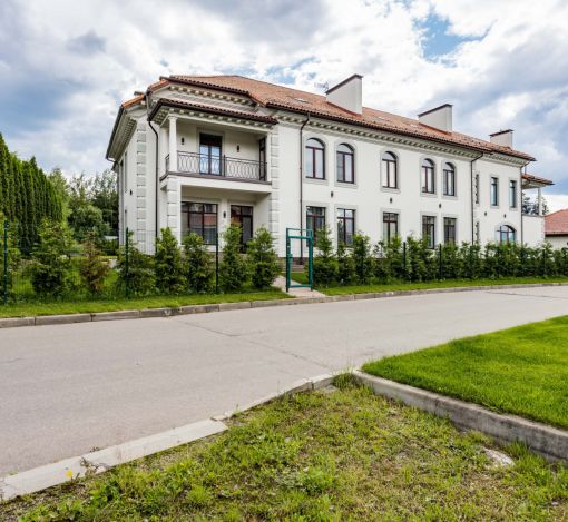 Дом в поселке Маленькая Италия