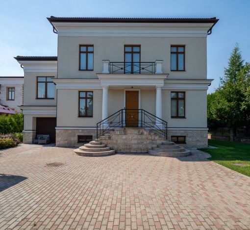 Дом в КП Резиденция Монолит