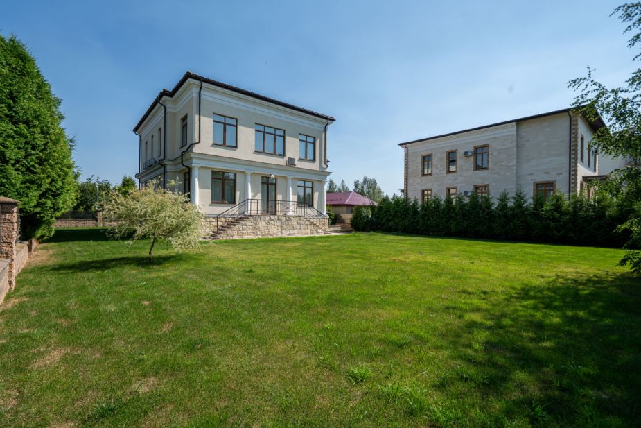 Дом в КП Резиденция Монолит