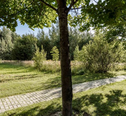 Участок в Резиденции Бенилюкс