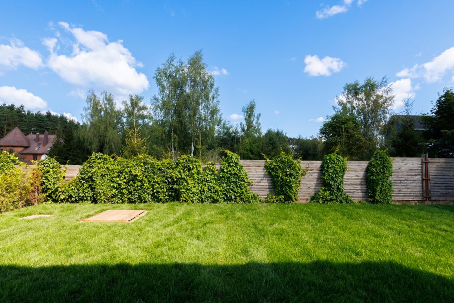 Дом с видом на воду в Славково