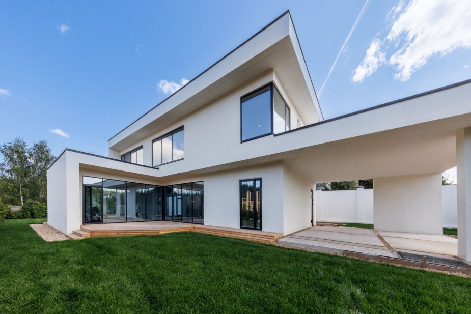 Дом с видом на воду в Славково