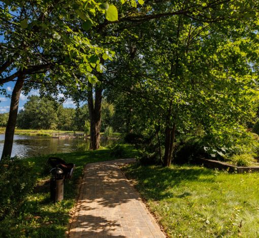 Дом с видом на воду в Славково