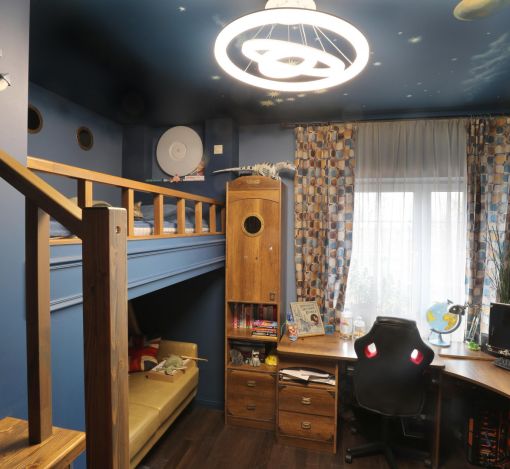 Дом с парком в Поздняково