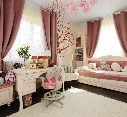 Дом с парком в Поздняково