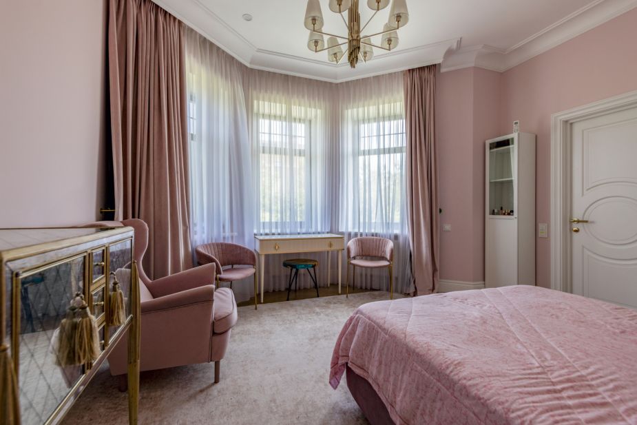 Стильный дом в КП Монтевиль