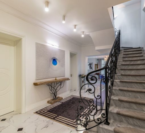 Стильный дом в КП Монтевиль