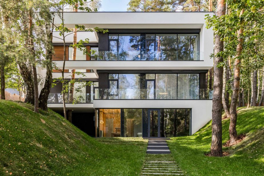 Новый дом в поселке Веледниково