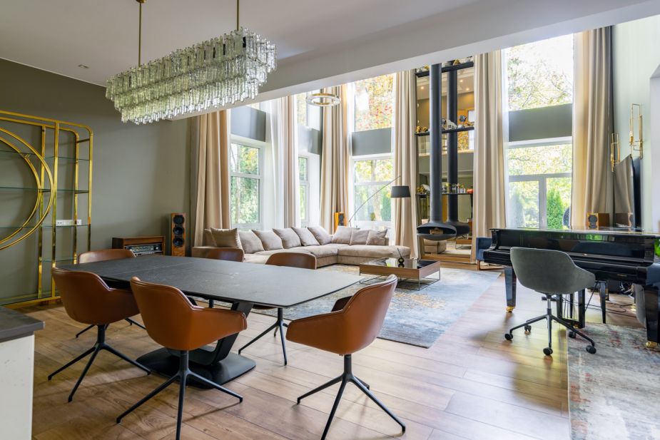 Стильный дом в КП Монтевиль