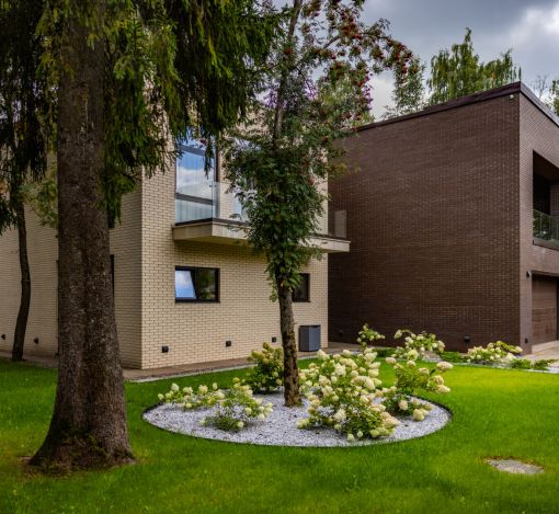 Стильный дом в КП Монтевиль