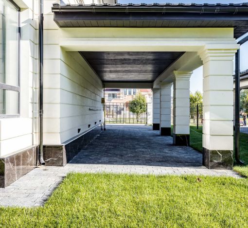 Дом у озера в КП Новорижский