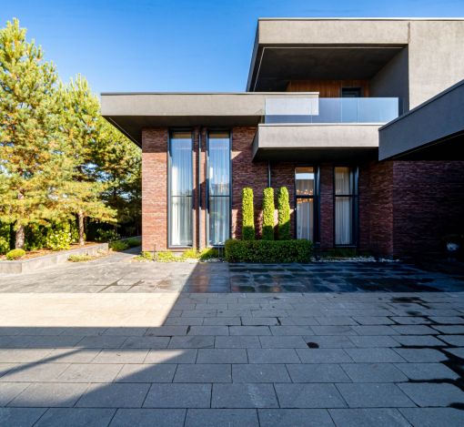 Особняк в КП Ренессанс парк