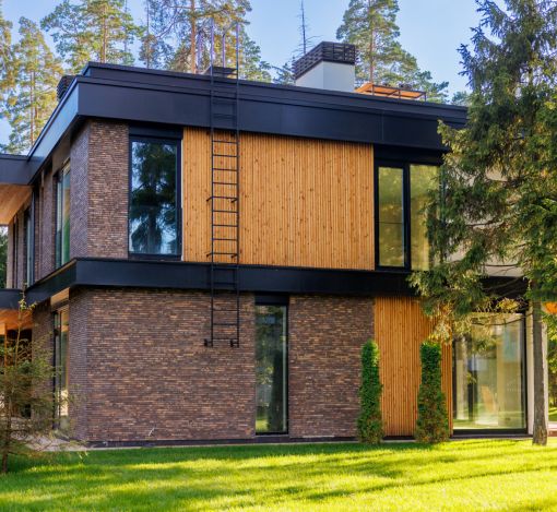 Дом у озера в КП Усадьба