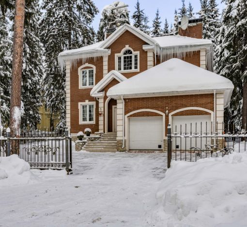 Дом на лесном участке в КП Шервуд