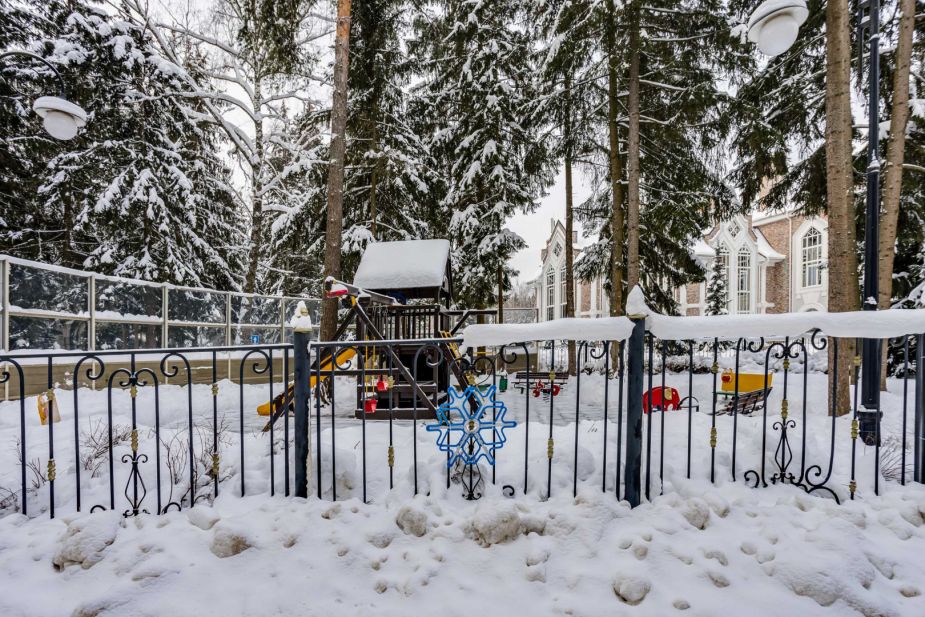 Дом на лесном участке в КП Шервуд