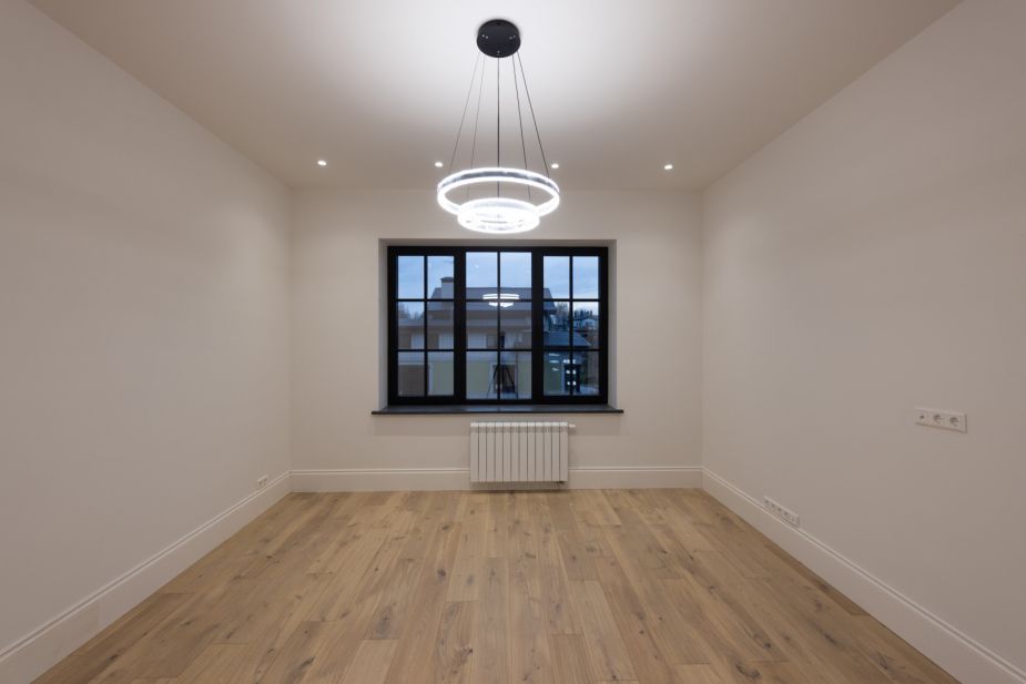 Стильный дом в КП Европа-1