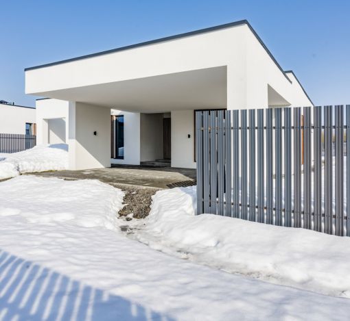 Дом в современном стиле в Исаково