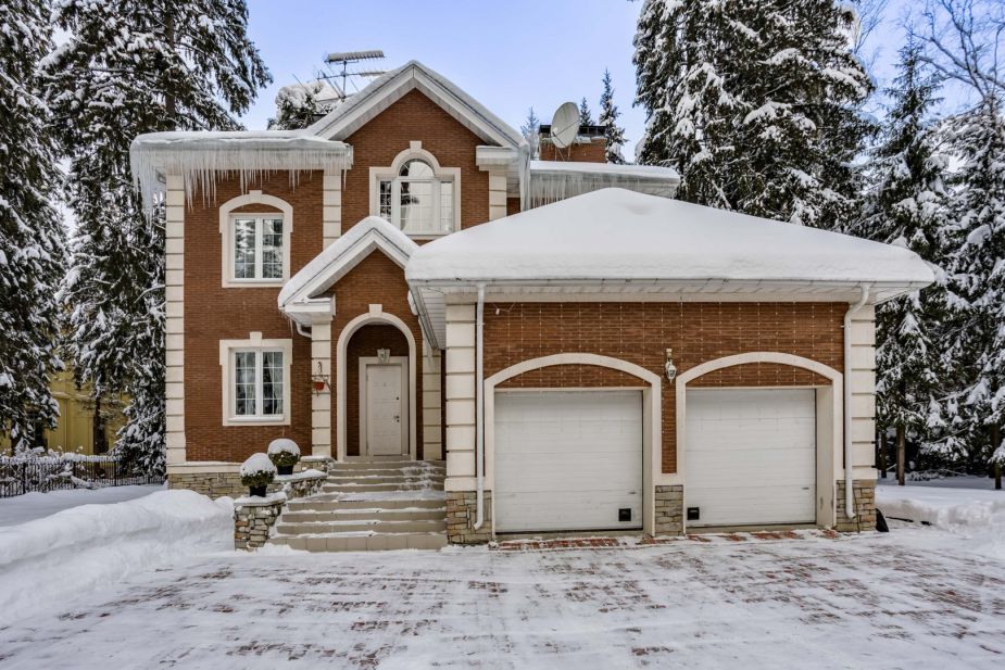 Дом на лесном участке в КП Шервуд