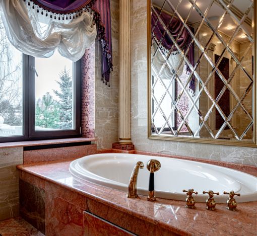 Классический дом в Славково